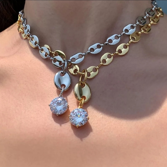 SOLD SOLD Gold Statement Necklace - Picture 2 of 3